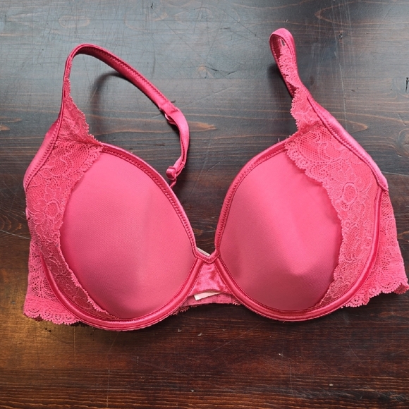 Victoria's Secret Other - Victoria's Secret Angels Lightly Lined Bra 34D - Hot Pink Lace